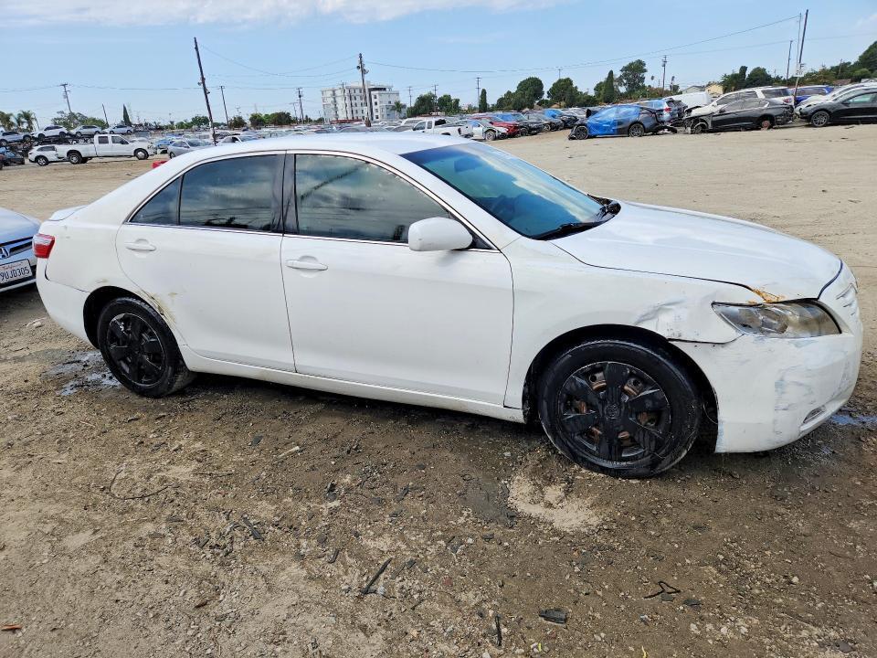 2009 TOYOTA CAMRY LE — Фото 4 из 12