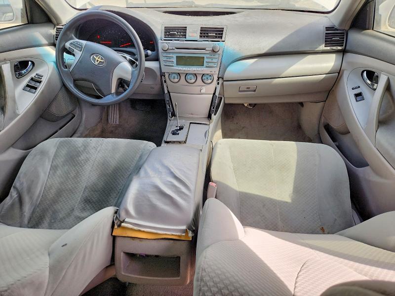 2009 TOYOTA CAMRY LE — Фото 8 из 12