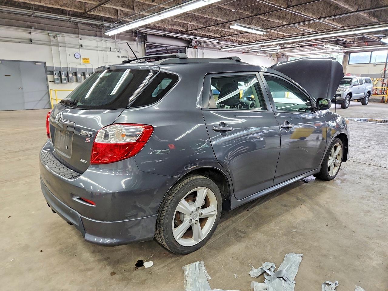 2009 TOYOTA COROLLA MATRIX S — Фото 3 из 12