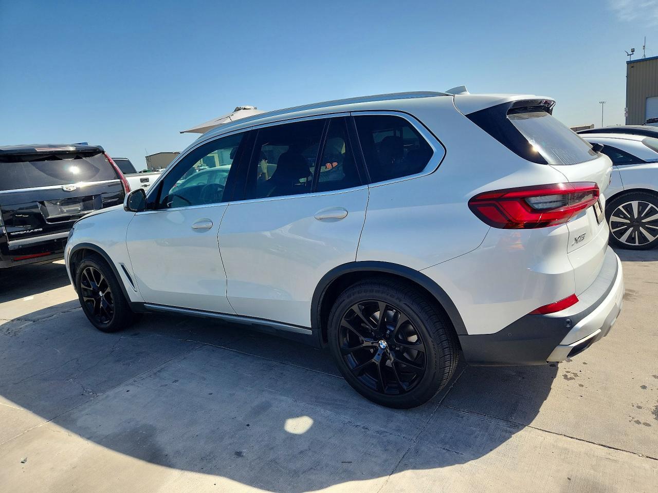 2019 BMW X5 XDRIVE40I — Фото 2 из 12