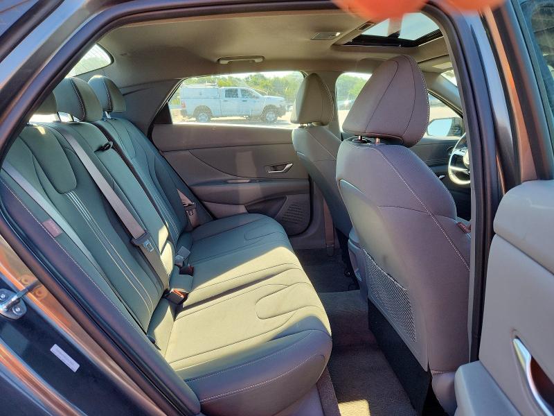 2025 HYUNDAI ELANTRA SEL — Фото 10 из 12