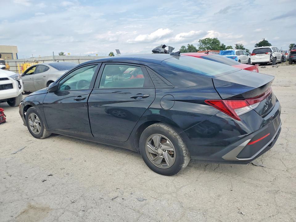 2025 HYUNDAI ELANTRA SE — Фото 2 из 12