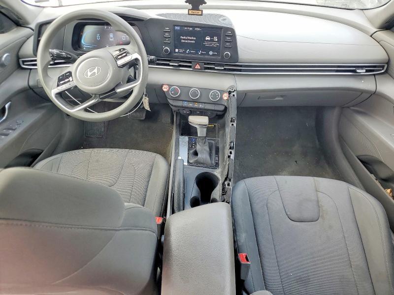 2025 HYUNDAI ELANTRA SE — Фото 8 из 12