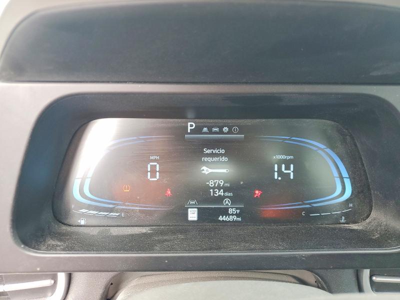 2025 HYUNDAI ELANTRA SE — Фото 9 из 12