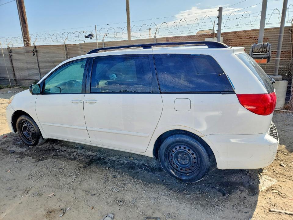 2009 TOYOTA SIENNA LE 8-PASSENGER — Фото 2 из 13