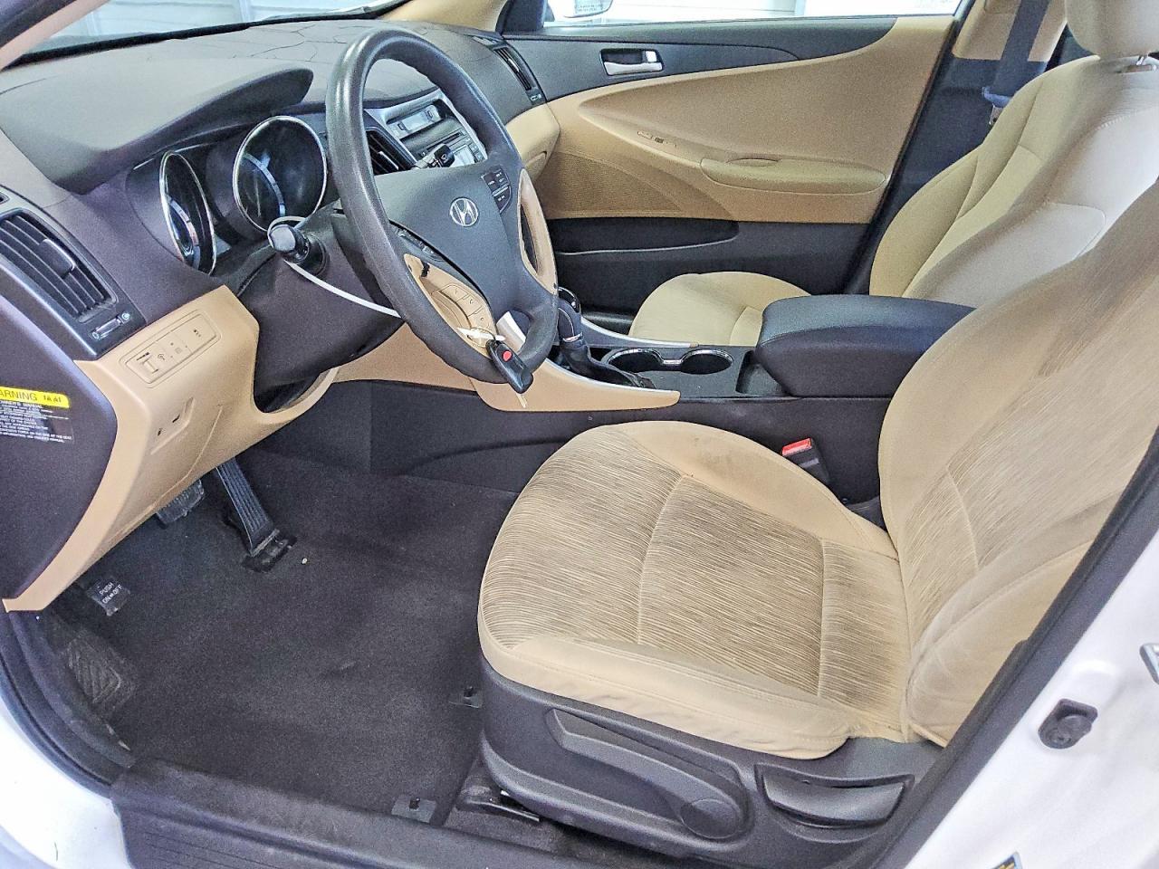 2013 HYUNDAI SONATA GLS — Фото 7 из 12