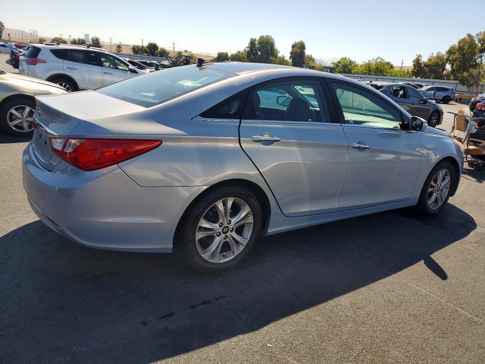 2013 HYUNDAI SONATA LIMITED — Фото 3 из 12