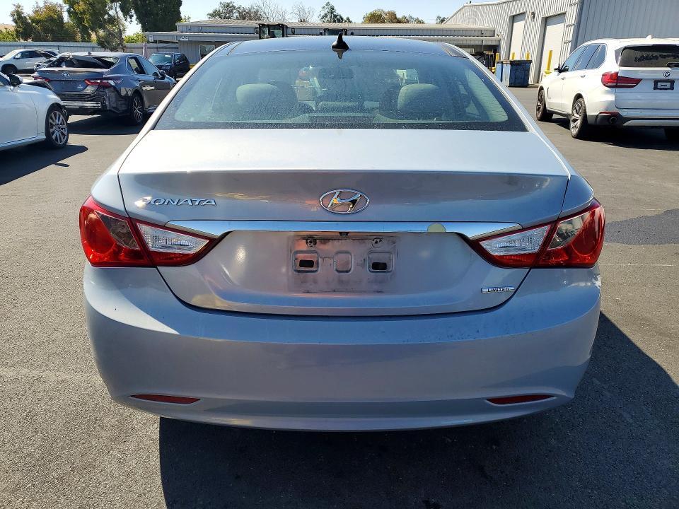 2013 HYUNDAI SONATA LIMITED — Фото 6 из 12