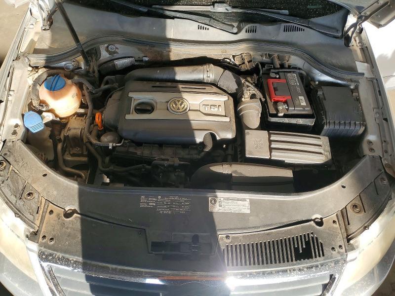 2009 VOLKSWAGEN PASSAT WAGON TURBO — Фото 11 из 12