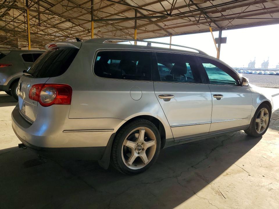 2009 VOLKSWAGEN PASSAT WAGON TURBO — Фото 3 из 12