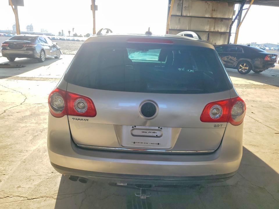 2009 VOLKSWAGEN PASSAT WAGON TURBO — Фото 6 из 12
