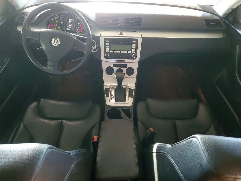 2009 VOLKSWAGEN PASSAT WAGON TURBO — Фото 8 из 12