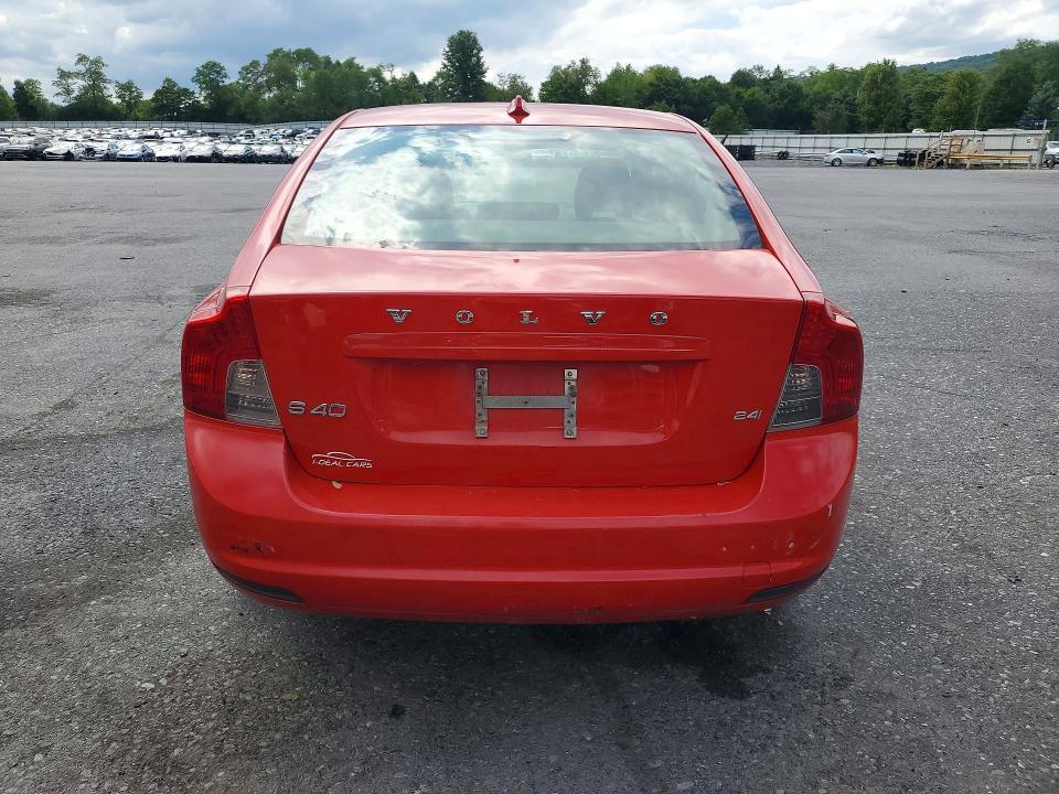 2009 VOLVO S40 2.4I — Фото 6 из 12