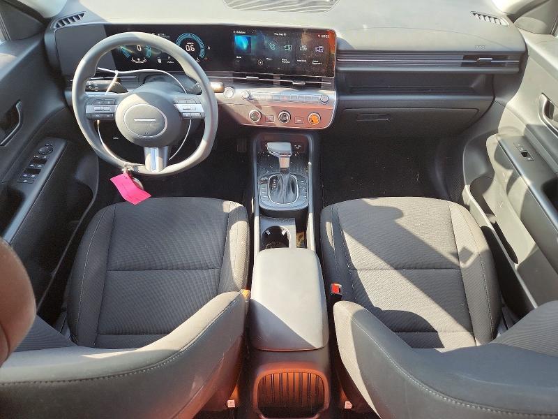 2025 HYUNDAI KONA SE — Фото 8 из 13