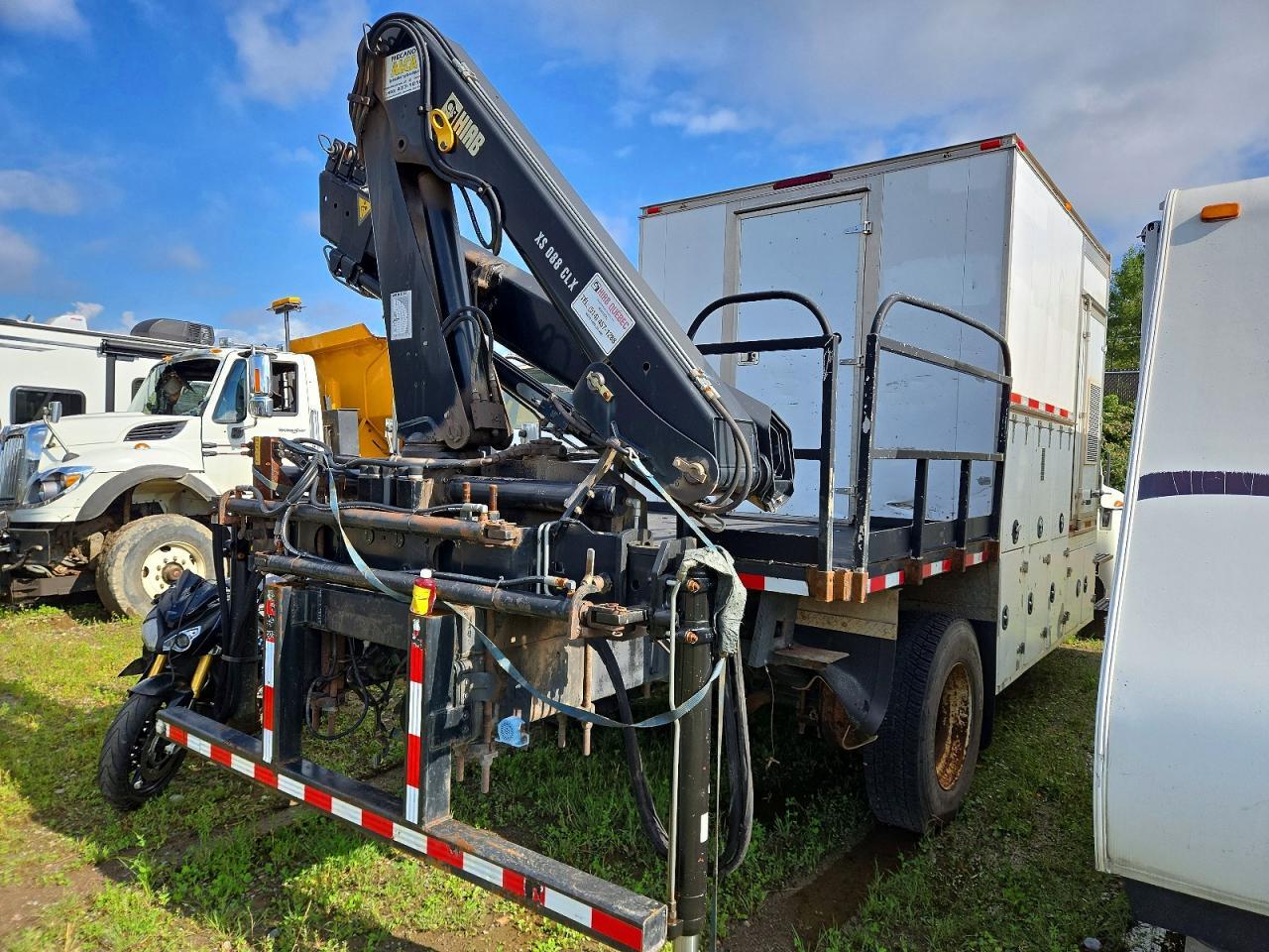 2013 INTERNATIONAL 4300 CRANE TRUCK — Фото 4 из 10