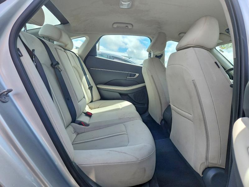2025 HYUNDAI SONATA SEL — Фото 10 из 12