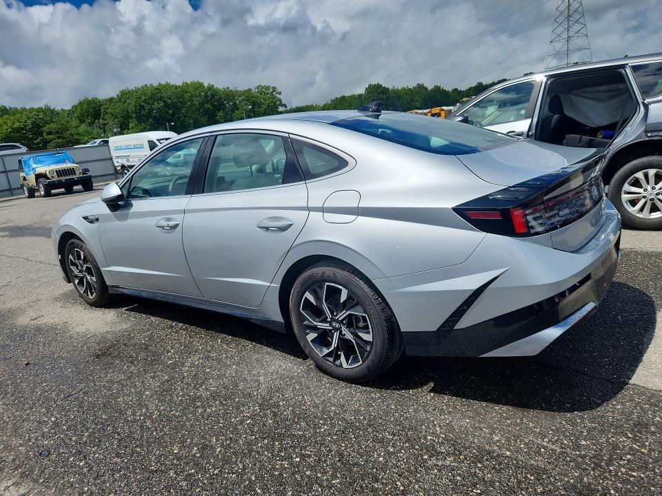 2025 HYUNDAI SONATA SEL — Фото 2 из 12
