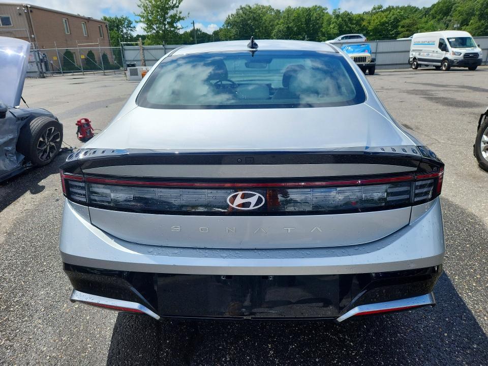 2025 HYUNDAI SONATA SEL — Фото 6 из 12