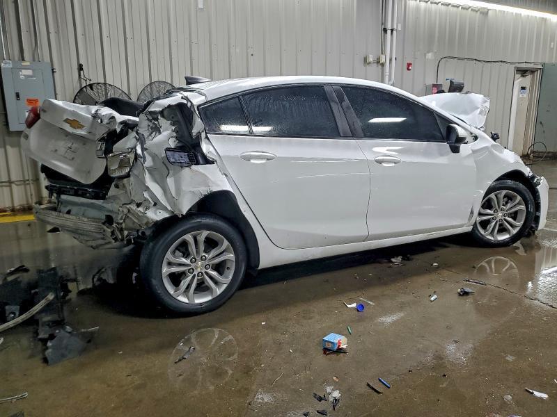 2019 CHEVROLET CRUZE LS — Фото 3 из 13