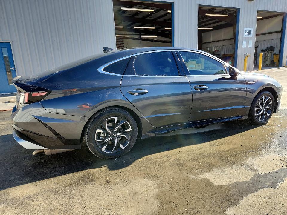 2025 HYUNDAI SONATA SEL — Фото 3 из 12