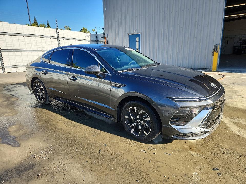 2025 HYUNDAI SONATA SEL — Фото 4 из 12