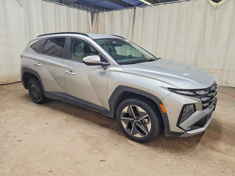 2025 HYUNDAI TUCSON SEL — Фото 4 из 13