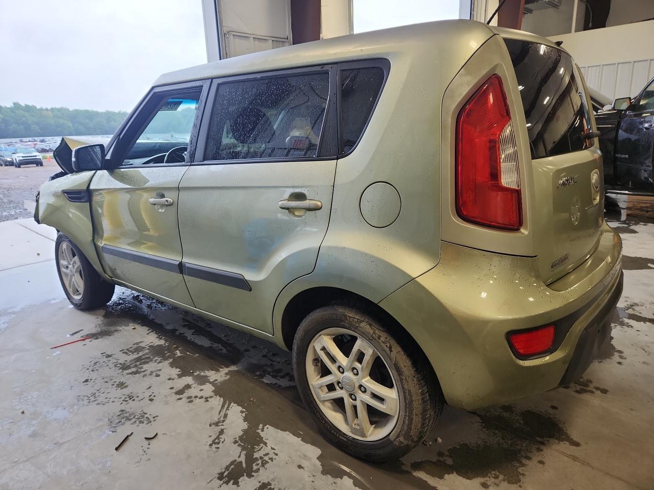 2013 KIA SOUL + — Фото 2 из 13