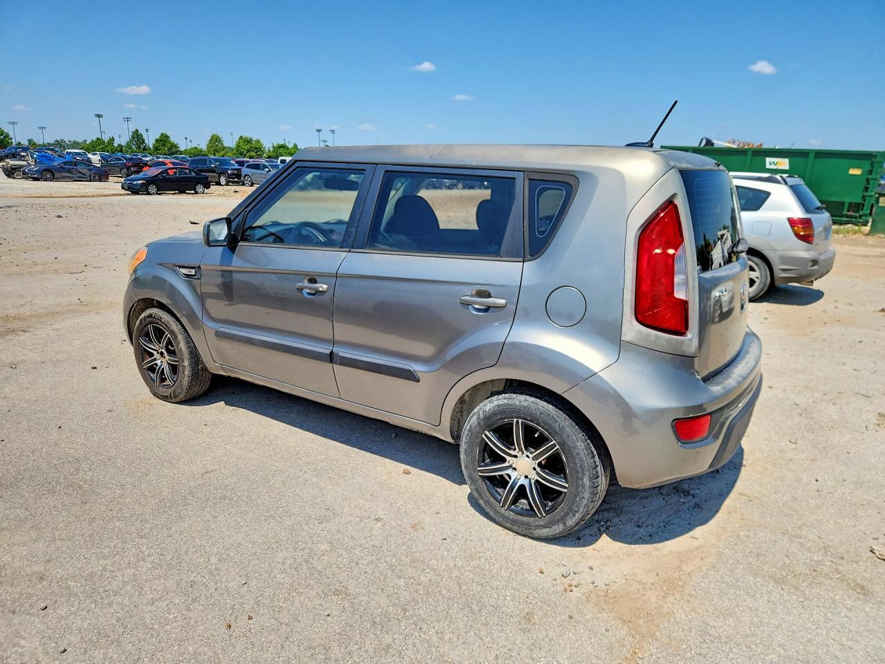2013 KIA SOUL BASE — Фото 2 из 12