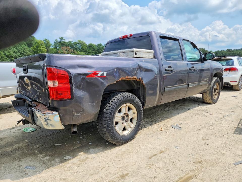 2010 CHEVROLET SILVERADO C1500 LT — Фото 3 из 12