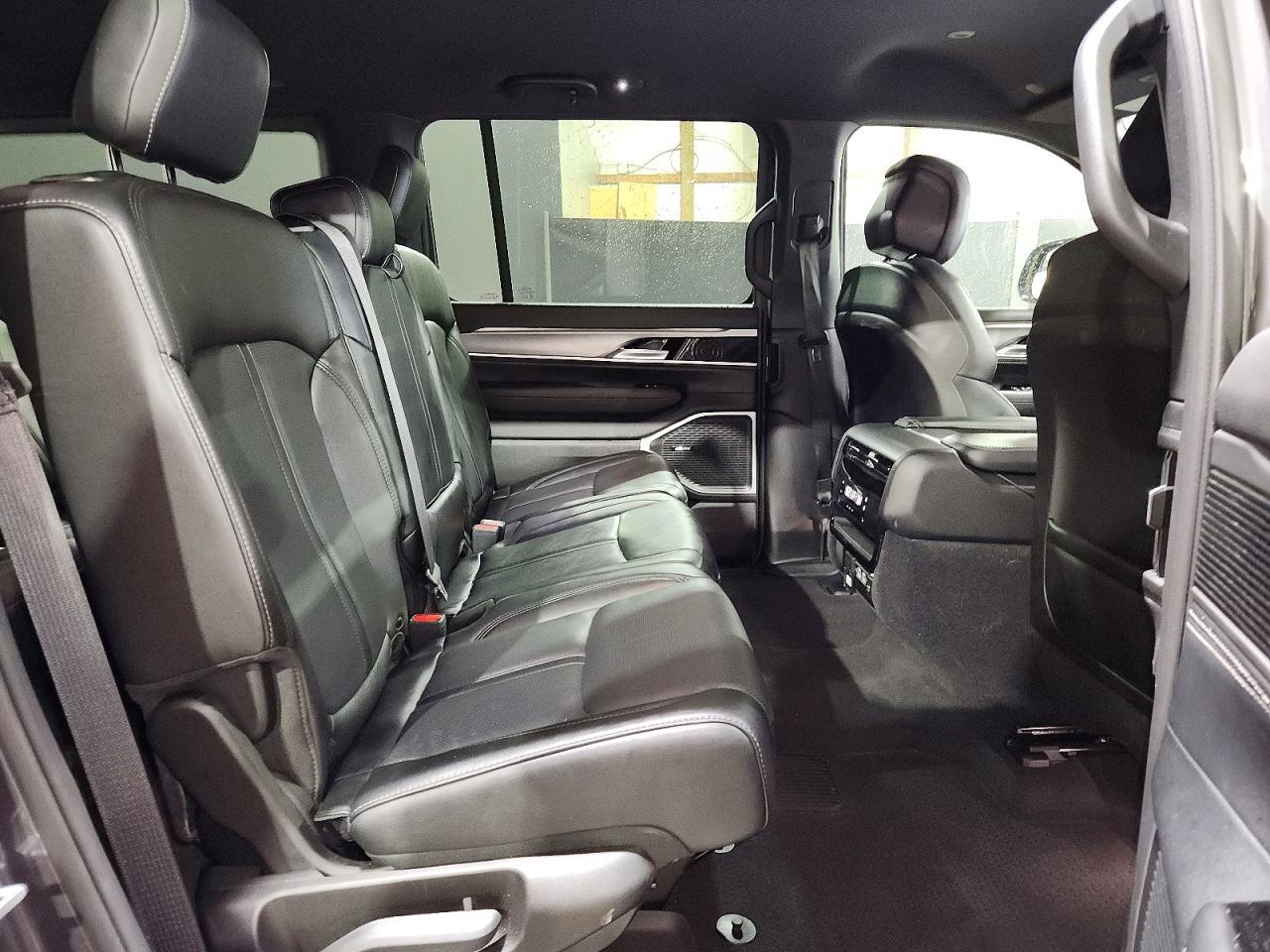 2025 JEEP WAGONEER SERIES II — Фото 11 из 13