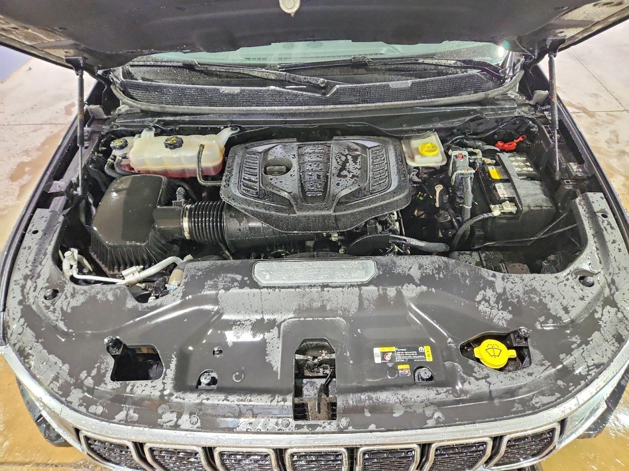 2025 JEEP WAGONEER SERIES II — Фото 12 из 13