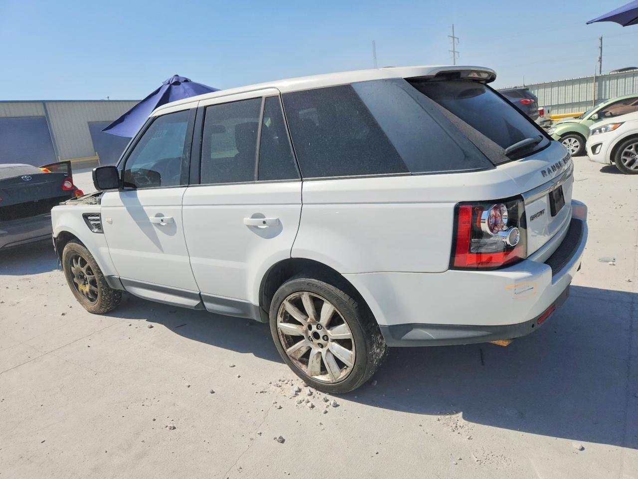 2013 LAND ROVER RANGE ROVER SPORT HSE LUXURY — Фото 2 из 13