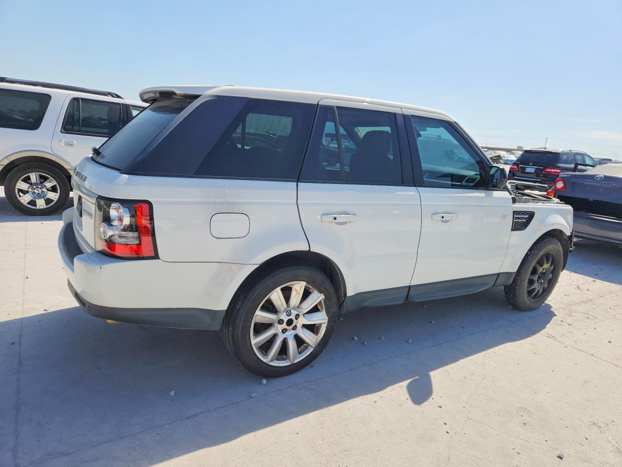 2013 LAND ROVER RANGE ROVER SPORT HSE LUXURY — Фото 3 из 13