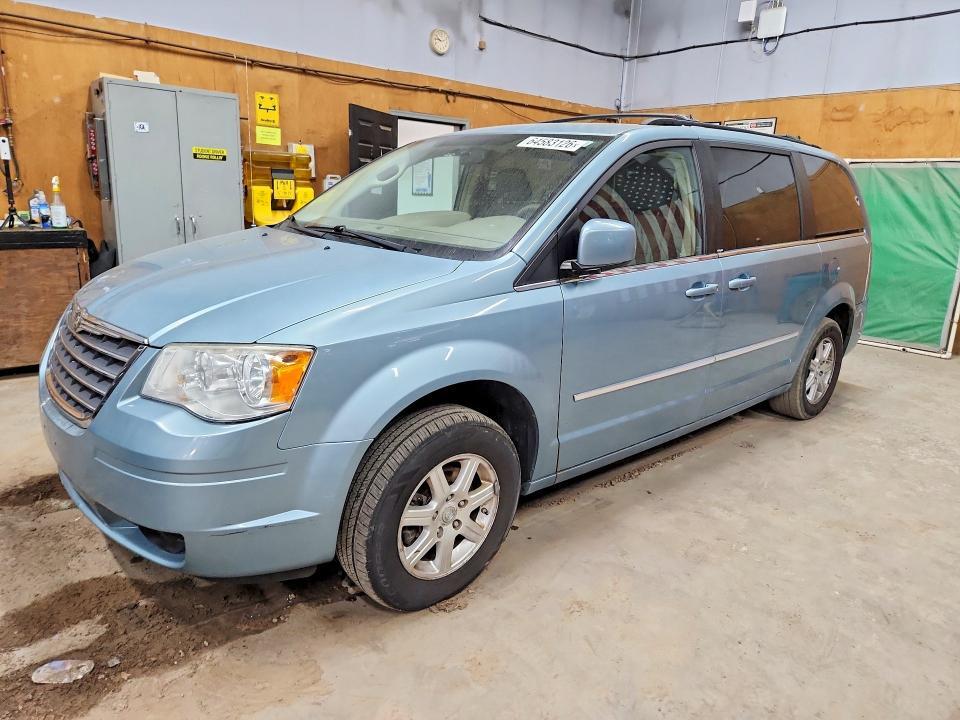 2010 CHRYSLER TOWN & COUNTRY 2A4RR5D17AR198624