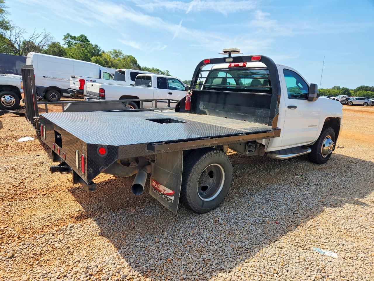 2019 CHEVROLET SILVERADO K3500 — Фото 3 из 12