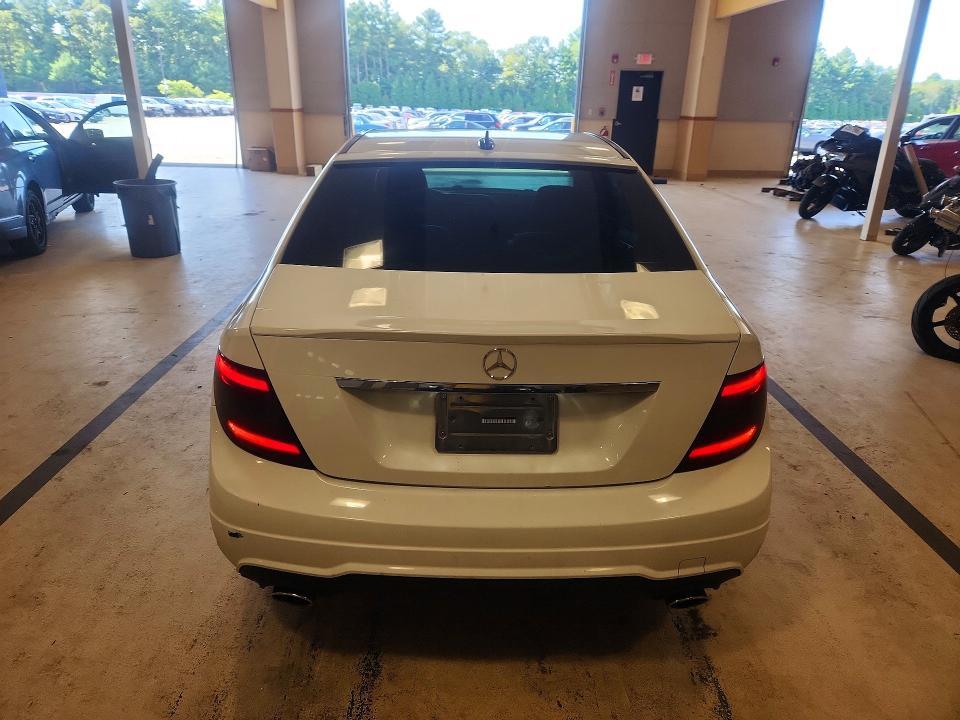 2013 MERCEDES-BENZ C 300 4MATIC — Фото 6 из 12