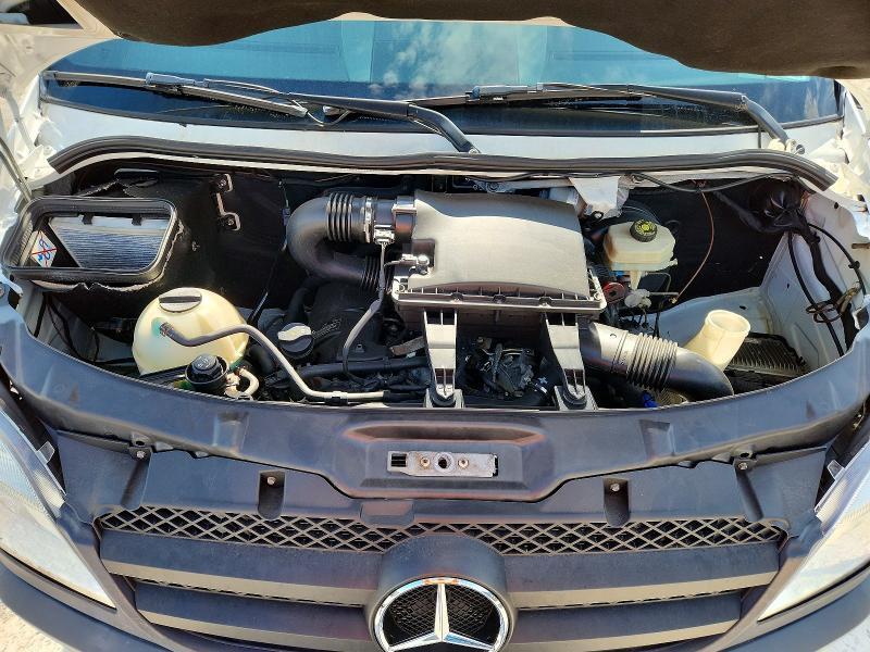 2013 MERCEDES-BENZ SPRINTER 3500 DELIVERY VAN — Фото 12 из 13