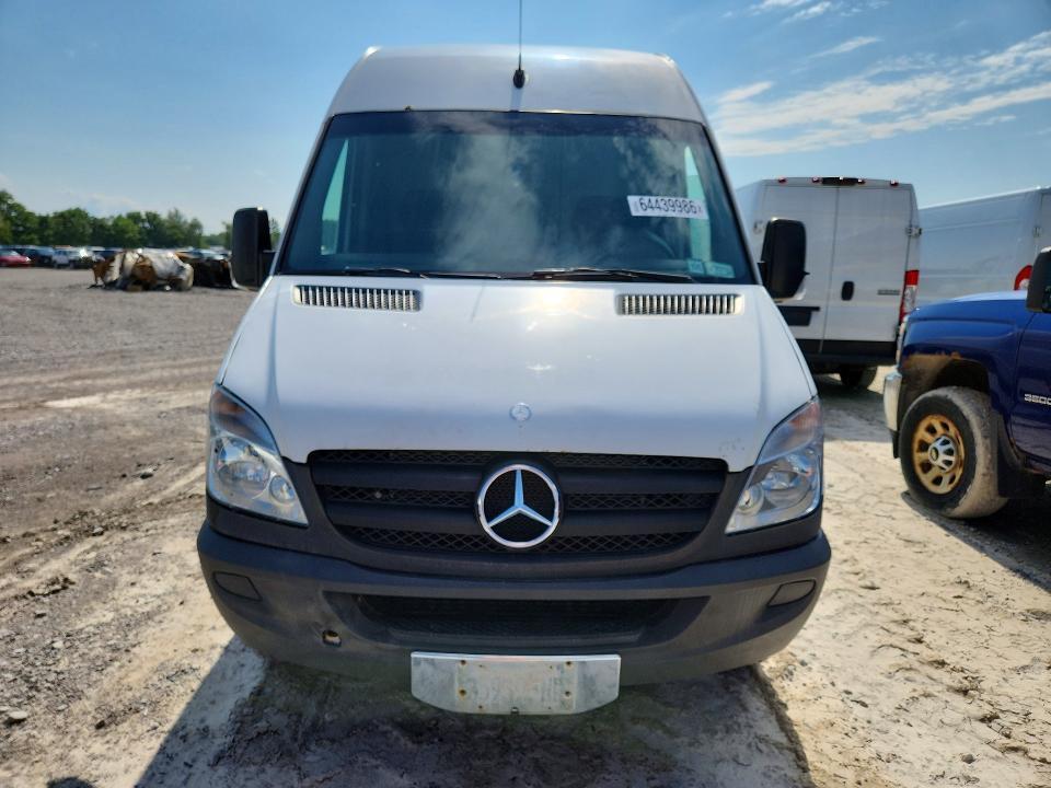 2013 MERCEDES-BENZ SPRINTER 3500 DELIVERY VAN — Фото 5 из 13
