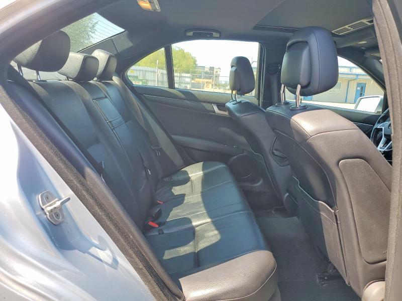 2013 MERCEDES-BENZ C 250 — Фото 10 из 12