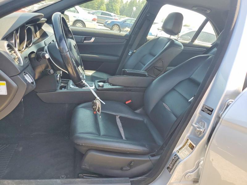 2013 MERCEDES-BENZ C 250 — Фото 7 из 12