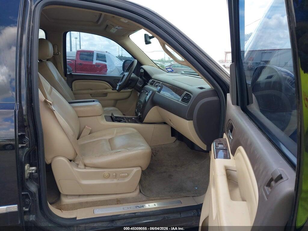 1GKS1MEF3DR302303 2013 GMC YUKON XL 1500 photo no. 5