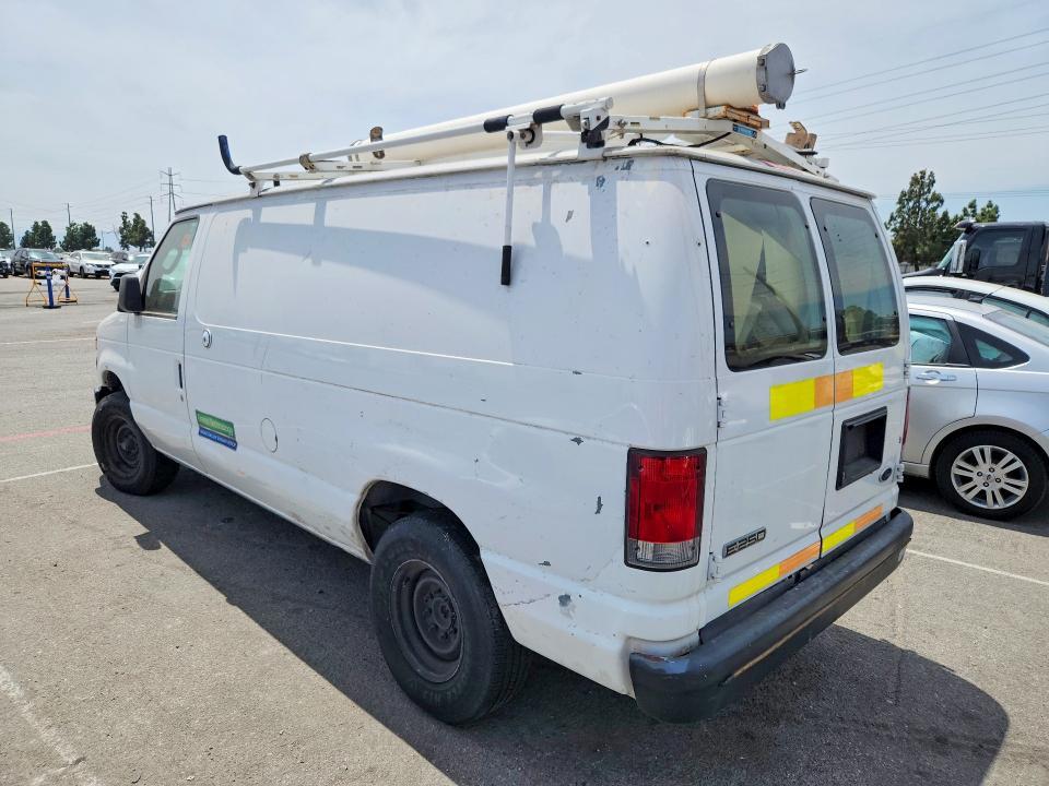 2010 FORD ECONOLINE E250 VAN — Фото 2 из 13