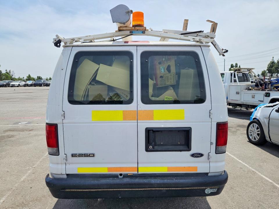 2010 FORD ECONOLINE E250 VAN — Фото 6 из 13