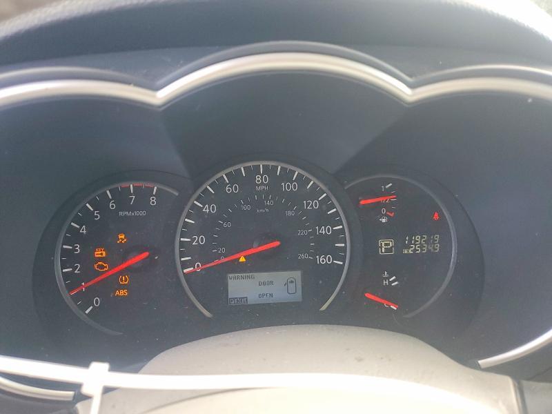 2013 NISSAN QUEST 3.5 S — Фото 9 из 13