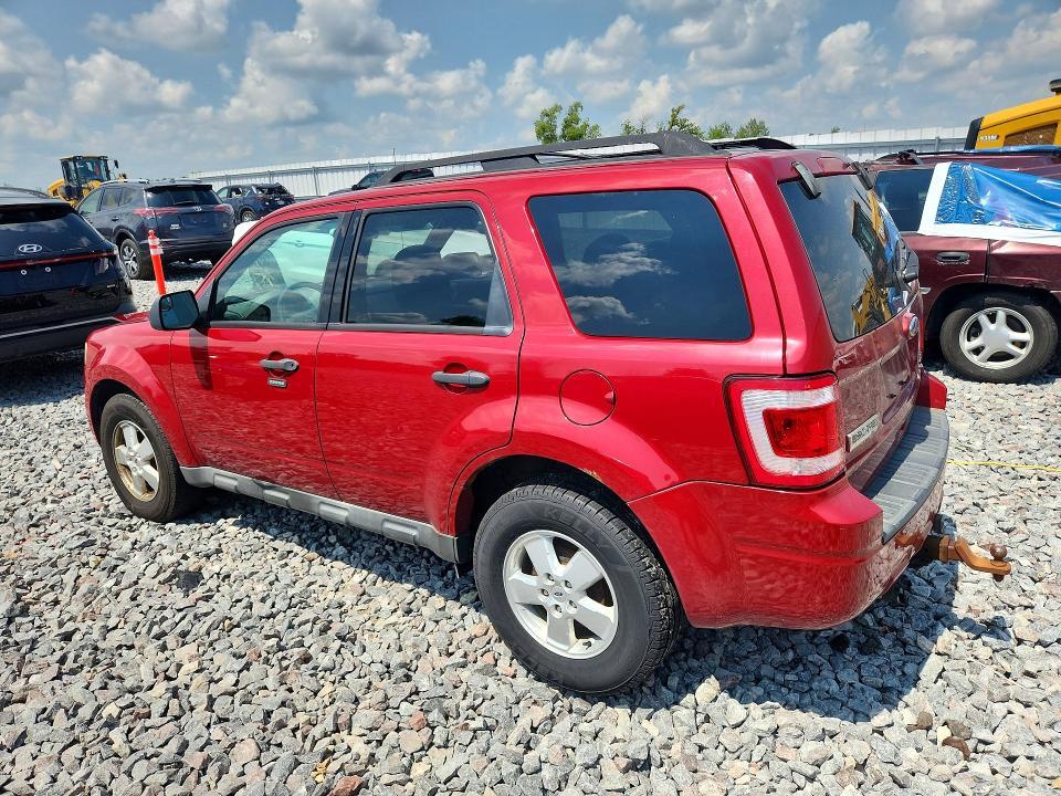 2010 FORD ESCAPE XLT — Фото 2 из 12