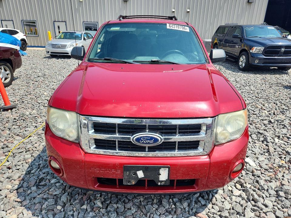 2010 FORD ESCAPE XLT — Фото 5 из 12