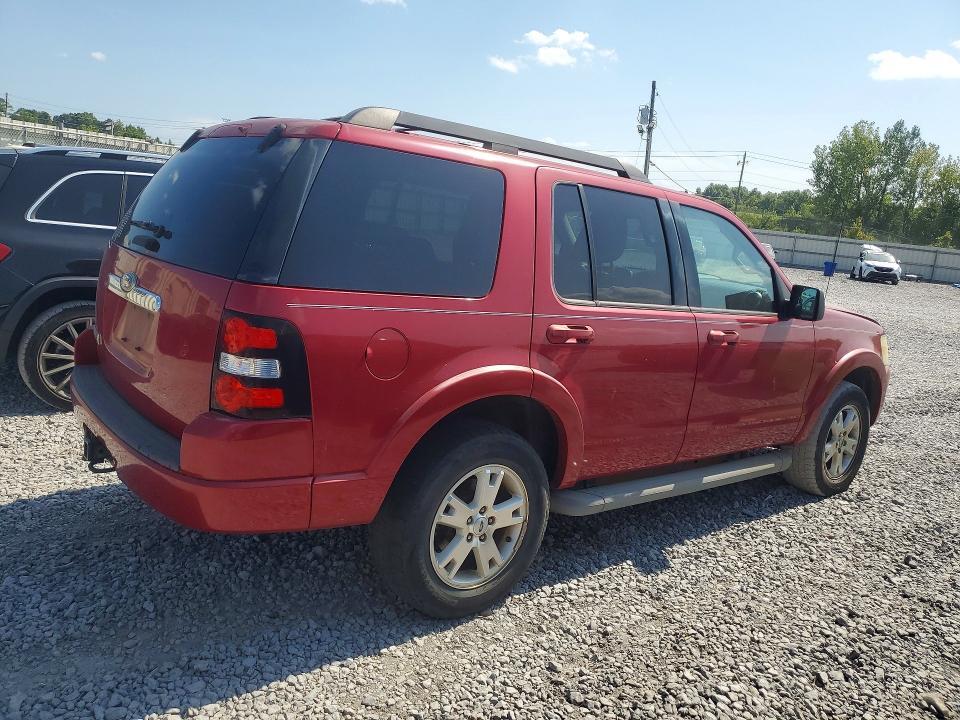 2010 FORD EXPLORER XLT — Фото 3 из 13