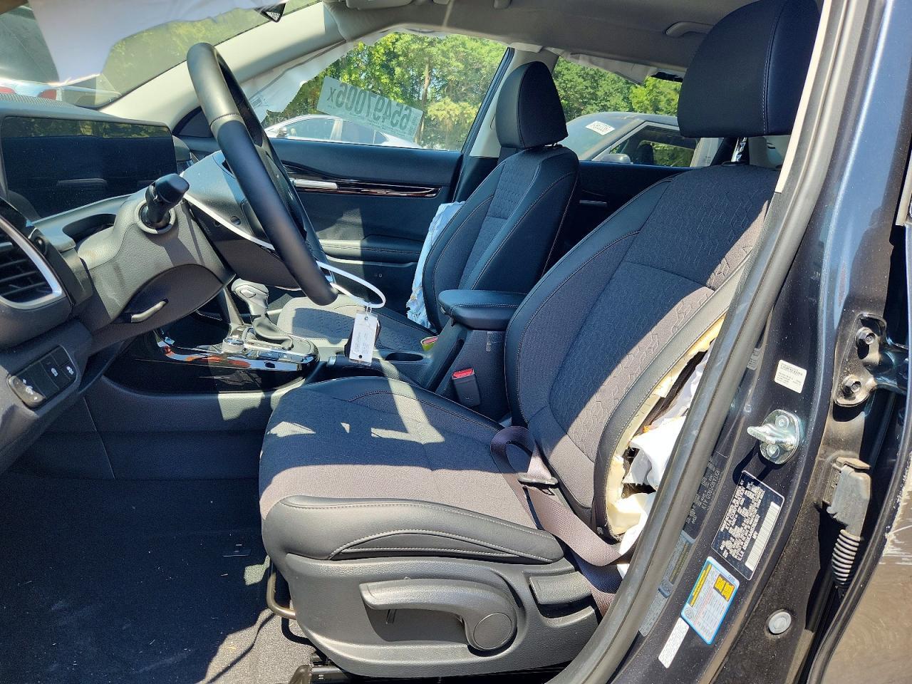 2025 KIA SELTOS S — Фото 7 из 12