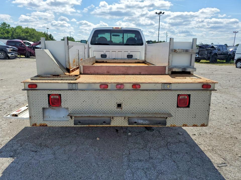 2010 FORD F550 SUPER DUTY — Фото 6 из 13