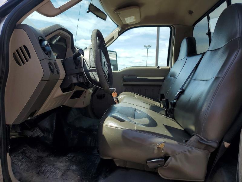 2010 FORD F550 SUPER DUTY — Фото 7 из 13